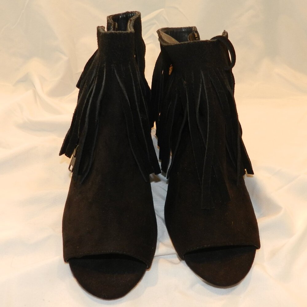 Carlos Santana womens fringed open toe ankle boots with side zipper, like new